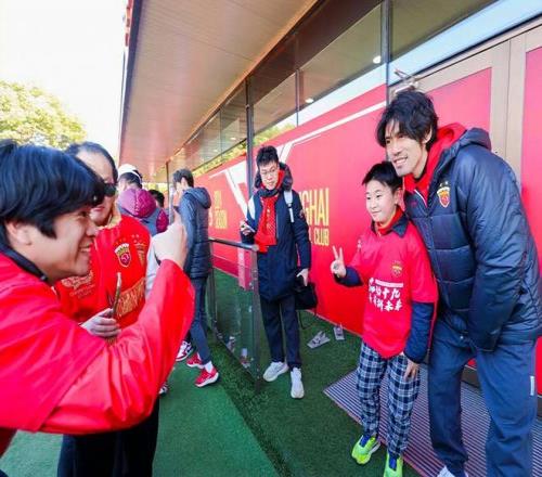 青春激战,欧联,巅峰对决,彩神网,彩票预测,彩票平台,在线投注,数据分析