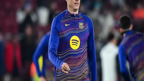 数据分析：Saros表现平淡，专家质合分析推荐前区十码
